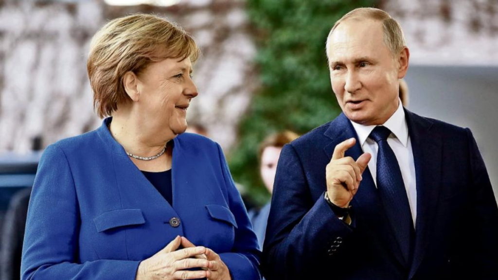 Политика: Путин подтвердил готовность РФ к диалогу с Германией