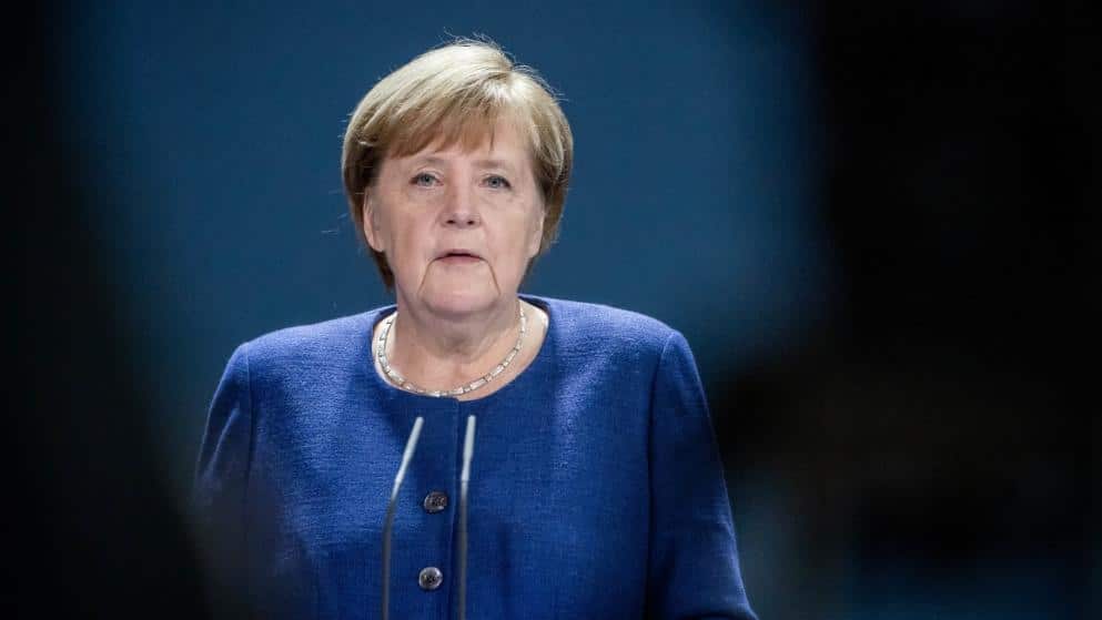 Политика: «Люди теряют доверие»: план Меркель по ужесточению карантина раскритиковали