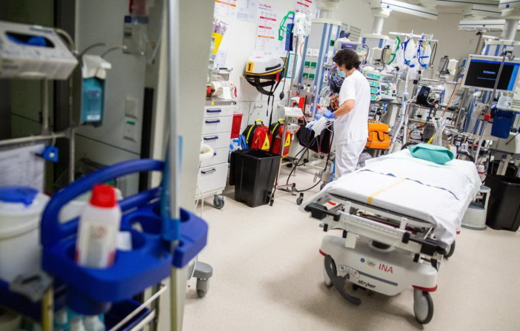 Общество: Пугающие цифры больниц: Германия еще не достигла пика пандемии