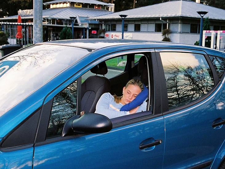 Закон и право: Разрешено ли ночевать в машине на территории Германии: нюансы, которые нужно знать