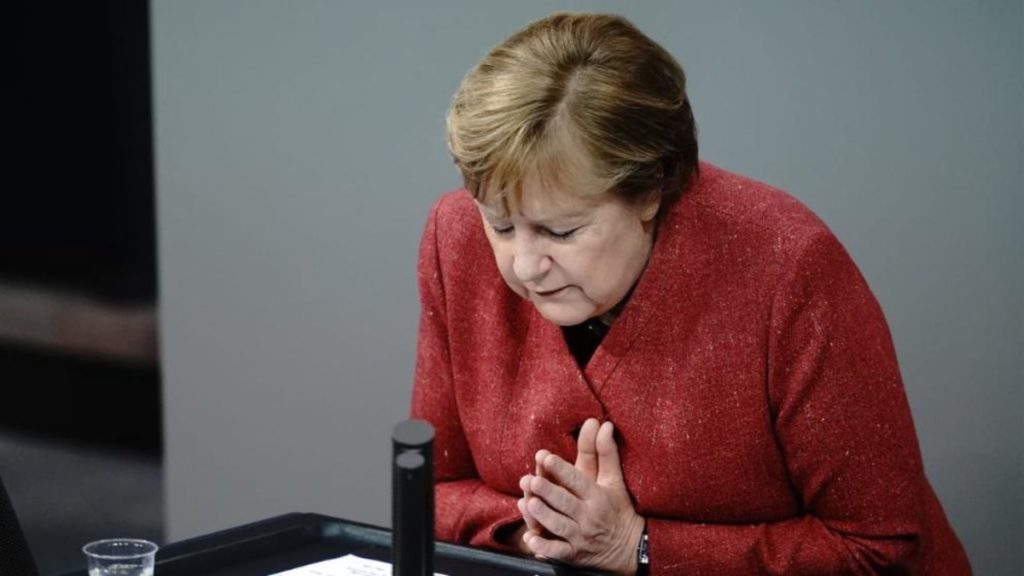 Общество: Ангела Меркель предостерегла немцев от «последнего Рождества с бабушкой и дедушкой»