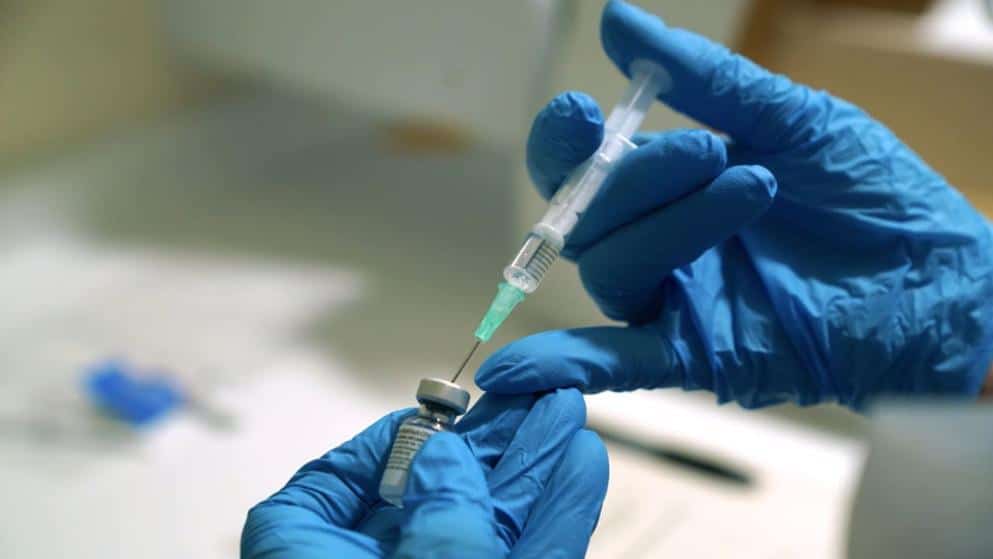 Общество: Правительство Германии, наконец, назвало дату начала вакцинации