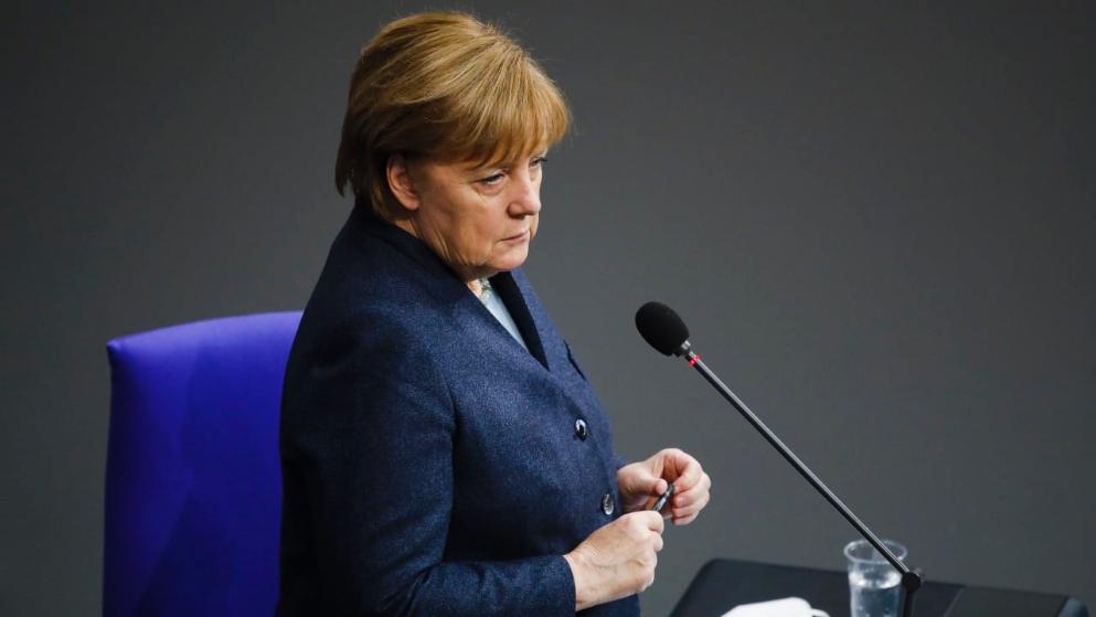 Общество: Хаос и споры: фрау Меркель, так больше не может продолжаться