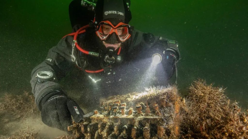 Общество: На дне Балтийского моря обнаружили «Энигму»