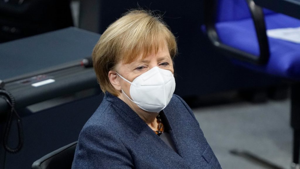 Политика: Меркель провалила вакцинацию: Германии грозит ужесточение локдауна