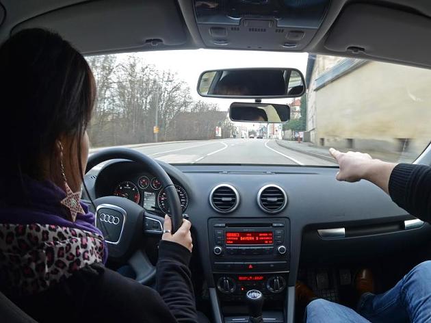 Общество: С нового года в Германии изменят экзамен для получения водительских прав