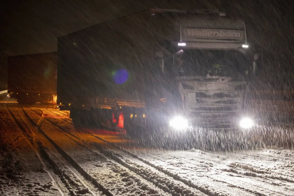 Происшествия: Аварии и отключения электричества: снежный хаос на западе Германии