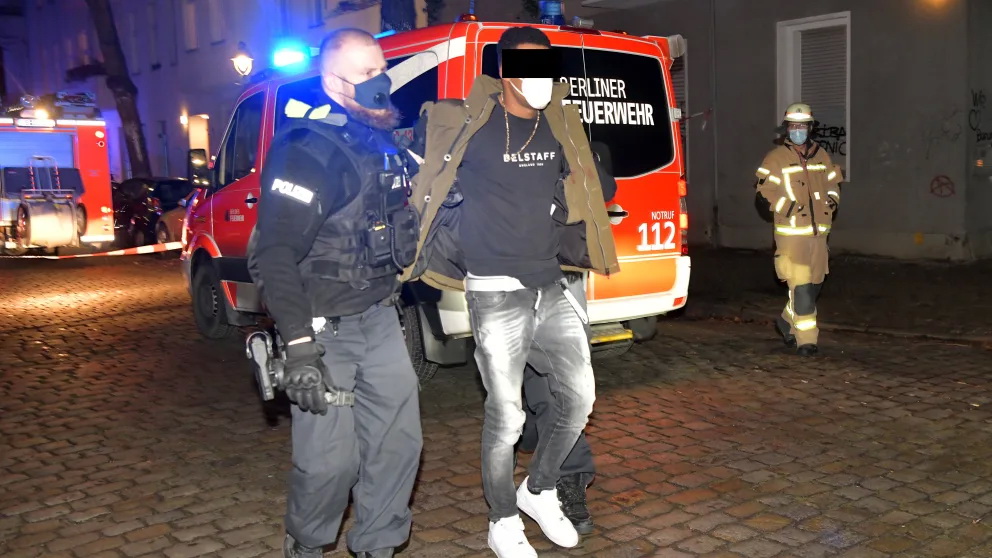 Происшествия: Травмировали пять полицейских: беженцы устроили дикую погоню в Берлине