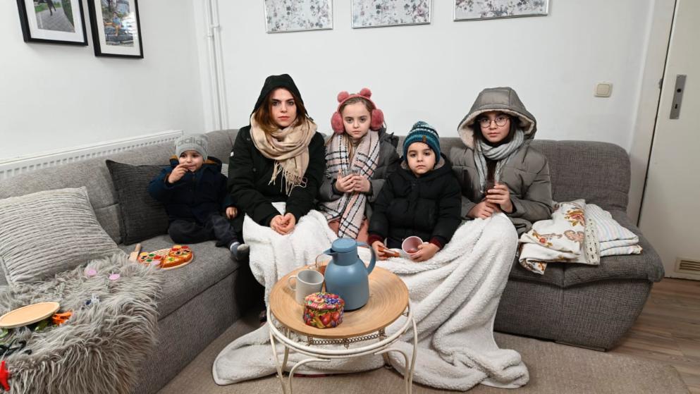 Общество: Бессердечный арендодатель бросил мать с четырьмя детьми замерзать в ледяной квартире