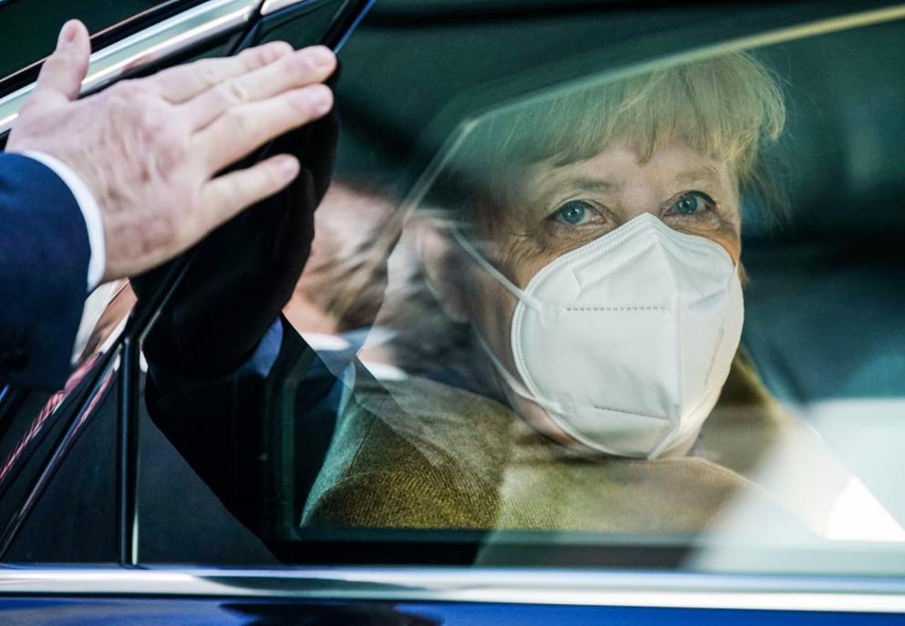Политика: Меркель запомнится как канцлер, проваливший вакцинацию? Можно ли это исправить?