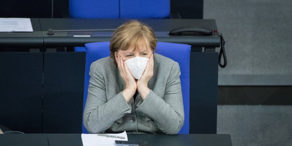 Политика: Вечный локдаун в Германии: Меркель слушает лишь единомышленников