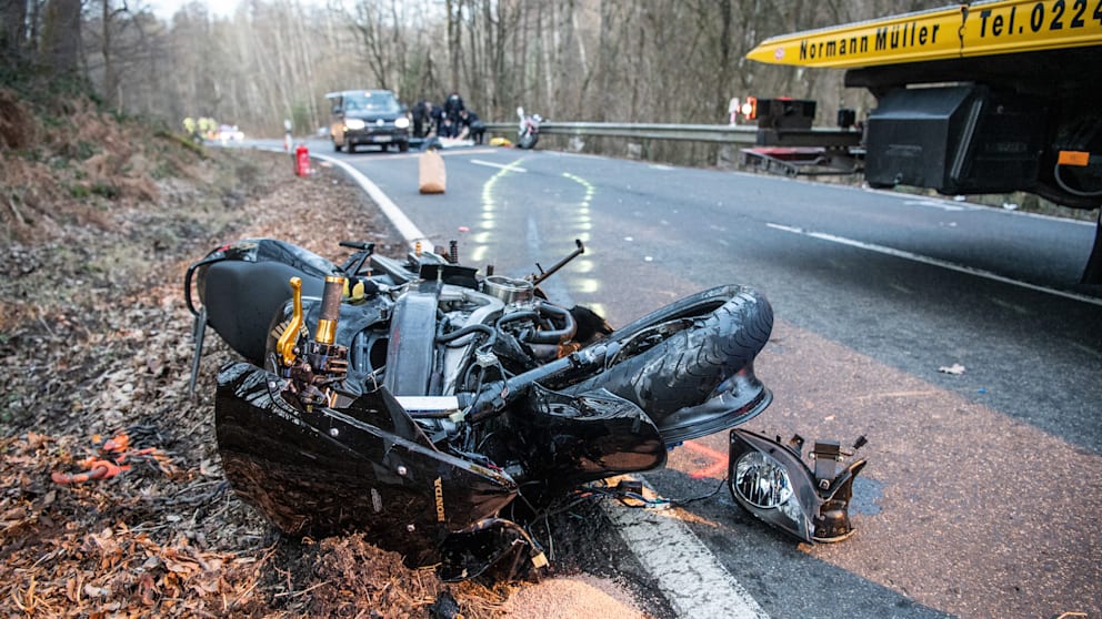 Происшествия: Трагедия в Северном Рейне-Вестфалии: погибли четверо мотоциклистов