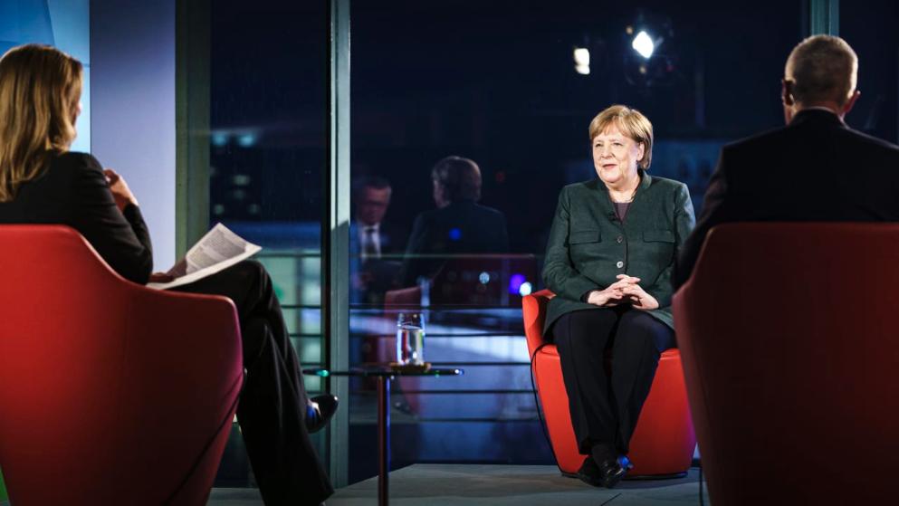 Политика: Невиновна в провале вакцинации: Меркель ловко заметает следы
