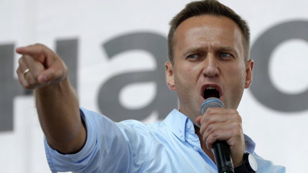 Отовсюду обо всем: Врач, лечивший Навального в РФ, «внезапно умер»