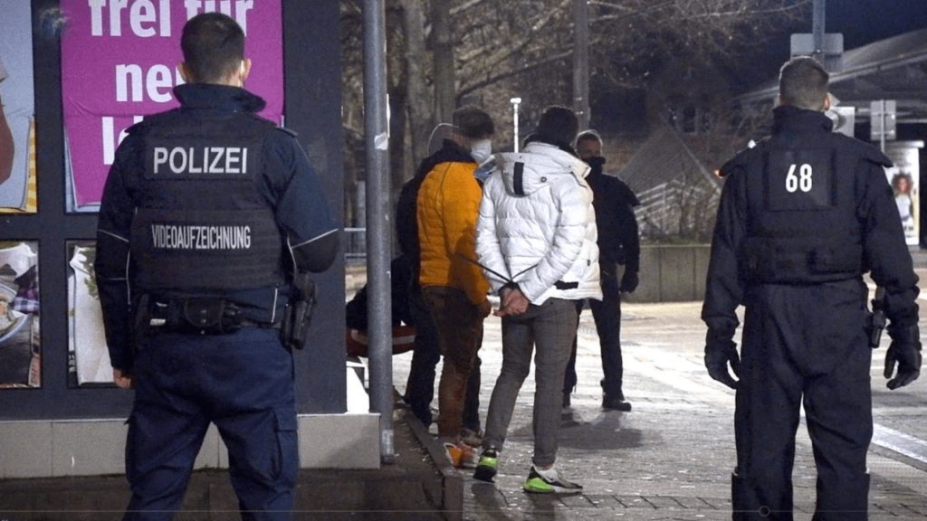 Происшествия: Инцидент в Гессене: арестованы 40 молодых людей