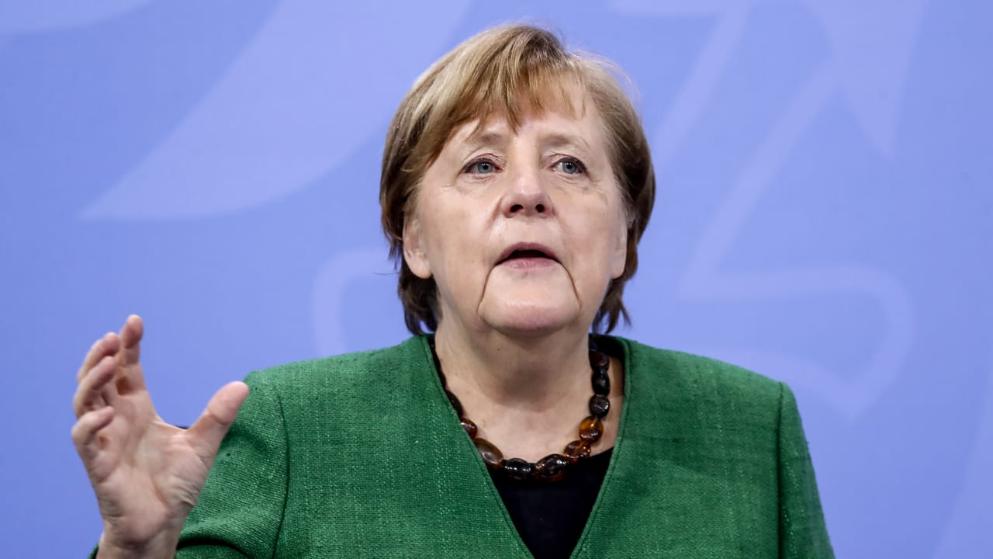 Политика: Заявление Меркель: «В этом году немцы не должны путешествовать»