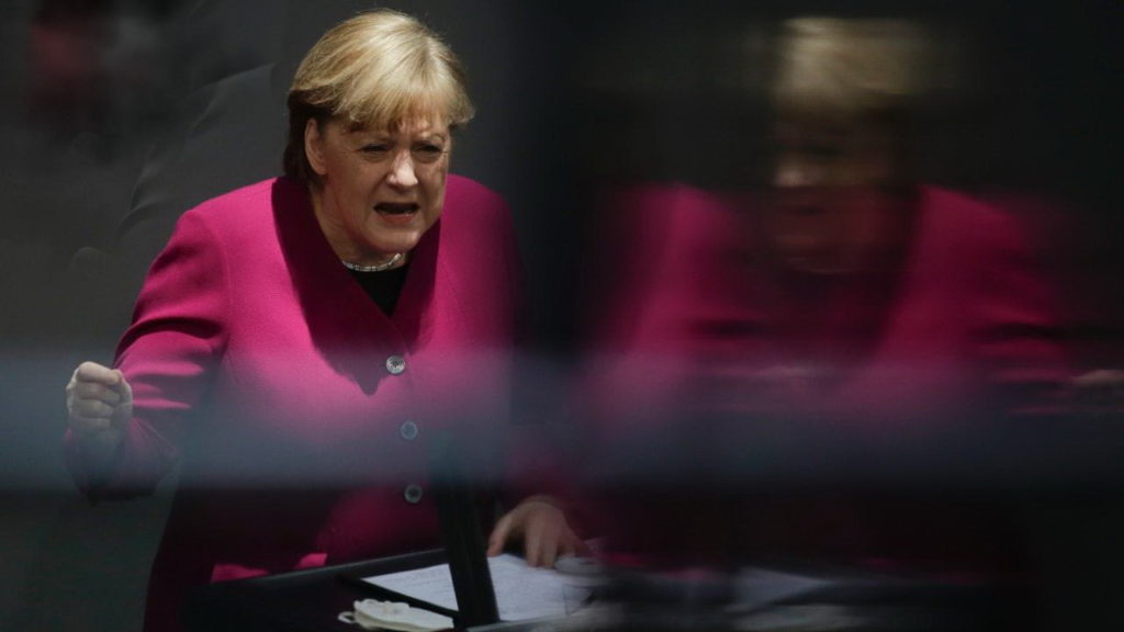 Политика: Ужесточение карантина: Меркель хочет получить абсолютную власть