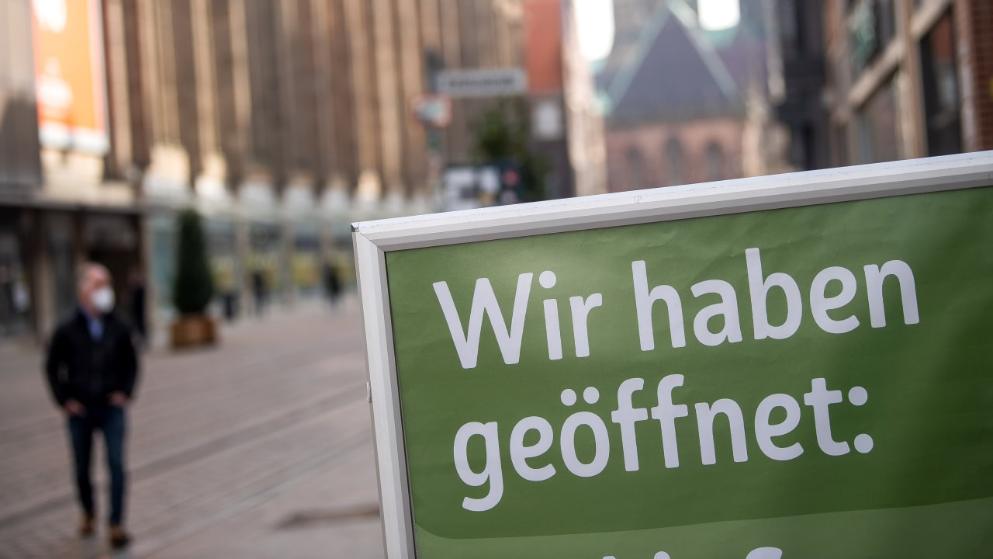 Общество: Послабление карантина в Германии: новые правила будут действовать уже с понедельника