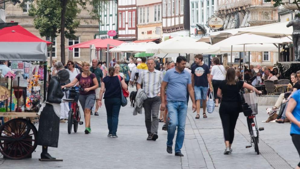 Общество: Рекордная численность населения: никогда раньше в Германии не проживало столько людей