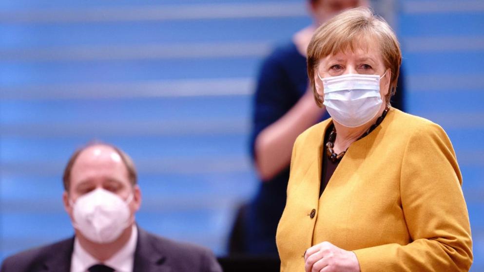 Политика: Многие недовольны карантином на Пасху: Меркель собирает экстренный саммит