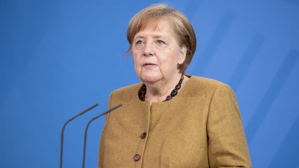 Политика: «НЕТ комендантскому часу Меркель!»: депутаты бундестага восстали против канцлера