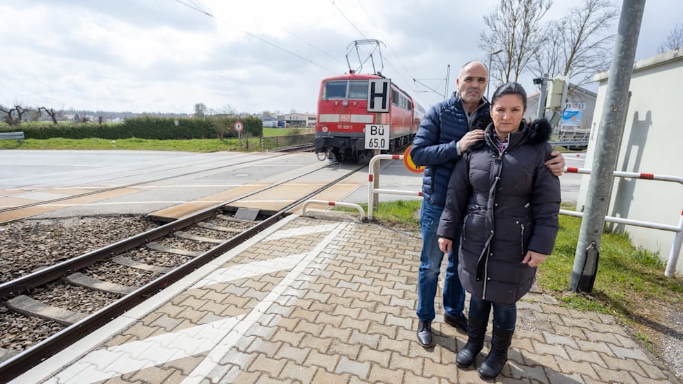 Происшествия: Deutsche Bahn требует от родителей компенсацию за уборку после ДТП, в которой погибли их сыновья