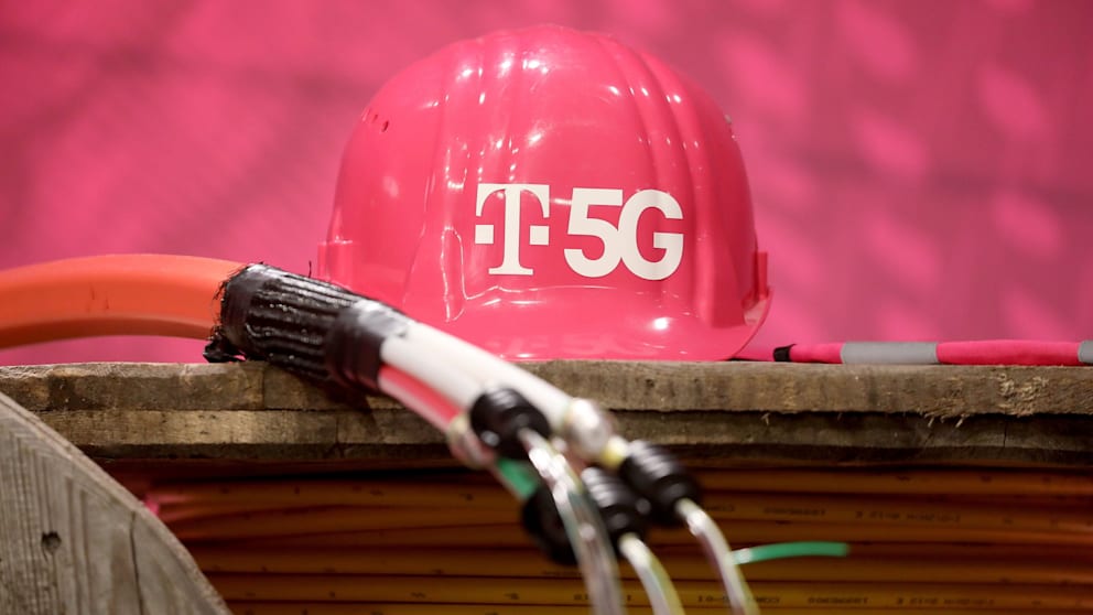 Деньги: Сколько зарабатывают сотрудники Deutsche Telekom в Германии