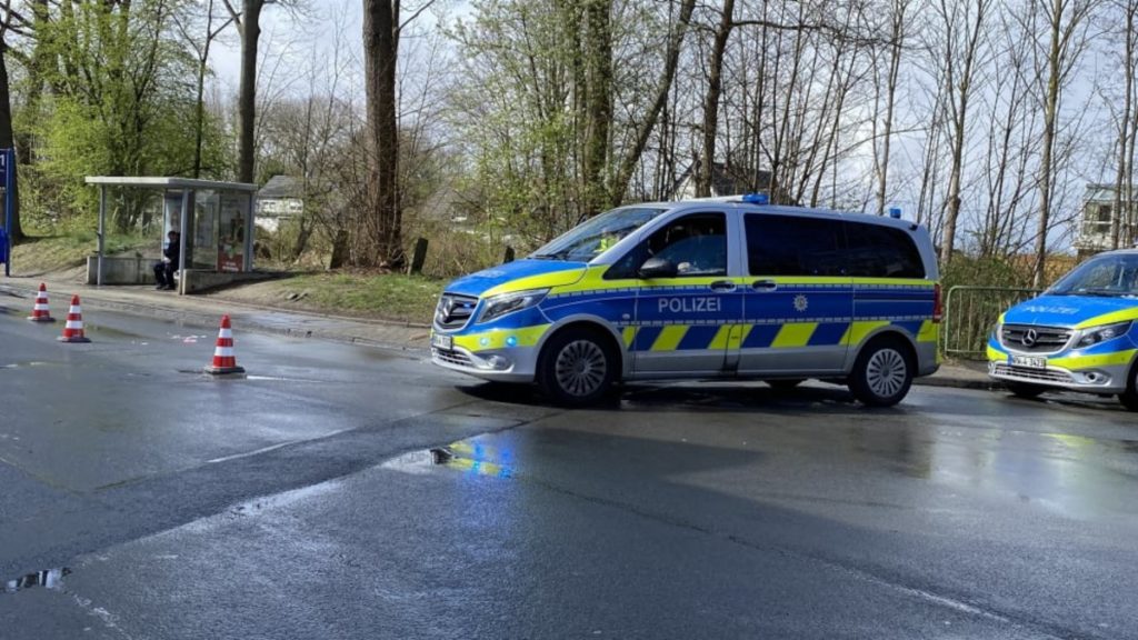 Общество: Северный Рейн-Вестфалия: водитель сбил детей и оставил их на дороге умирать