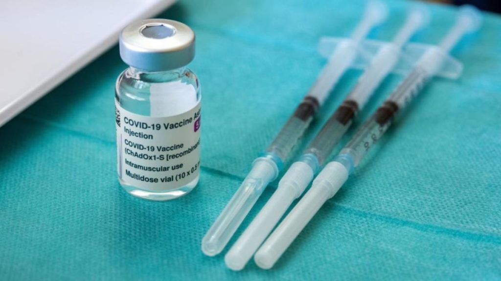 Общество: 1,8 млн. новых доз вакцины – но центры вакцинации в Германии закрываются на выходные
