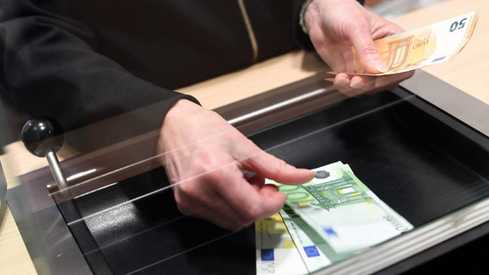 Деньги: Незаконная комиссия банков: как потребители могут вернуть свои деньги