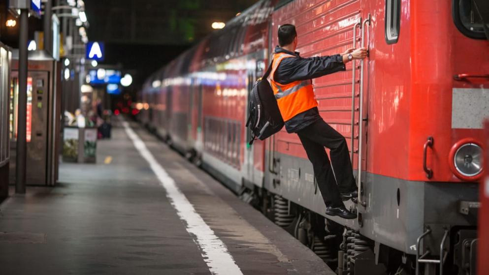 Общество: Путешествия на Пятидесятницу в опасности: Deutsche Bahn уходит на забастовку