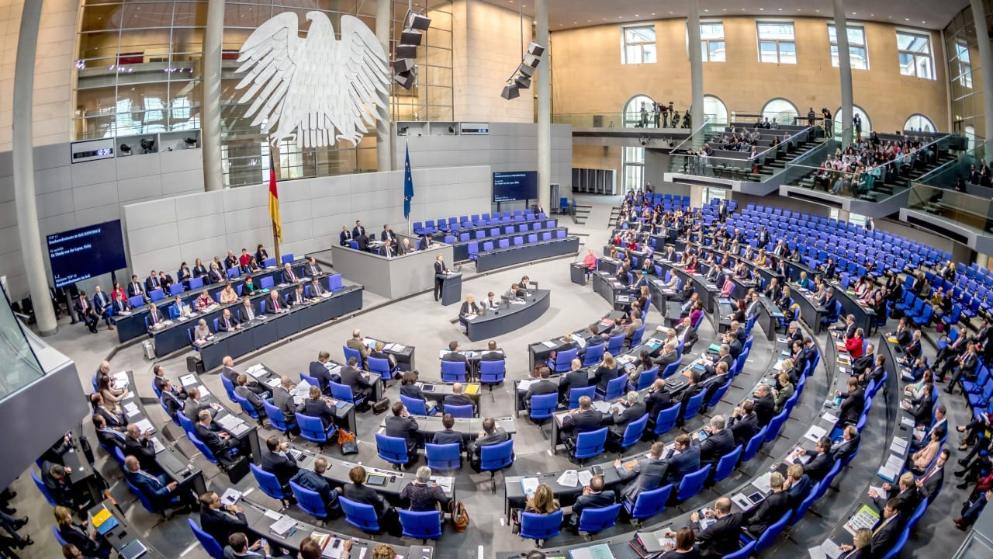 Политика: Депутаты бундестага хотят ограничить срок полномочий федерального канцлера