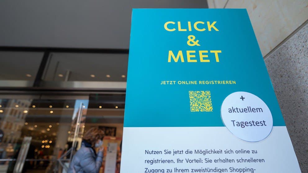 Общество: «Click & Meet»: в Дюссельдорфе снова можно делать покупки