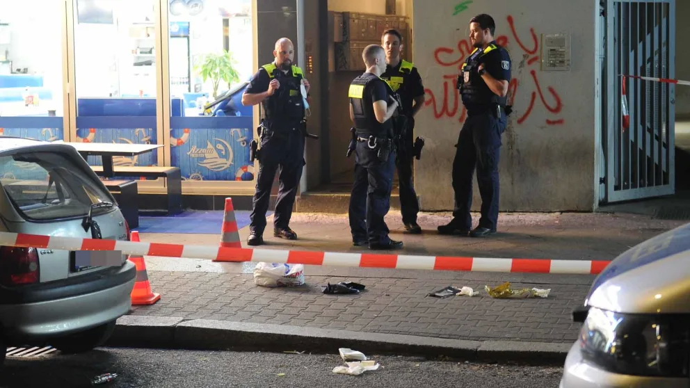 Происшествия: Нападение с мачете в Берлине: преступник выскочил из машины и набросился на жертву