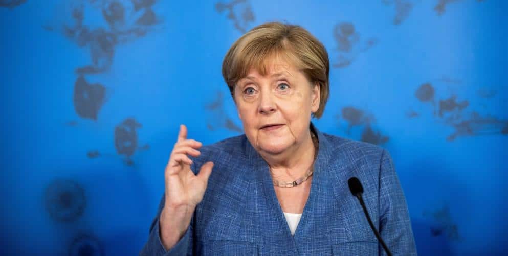 Общество: «Эра Меркель» - новый фильм о канцлере Германии