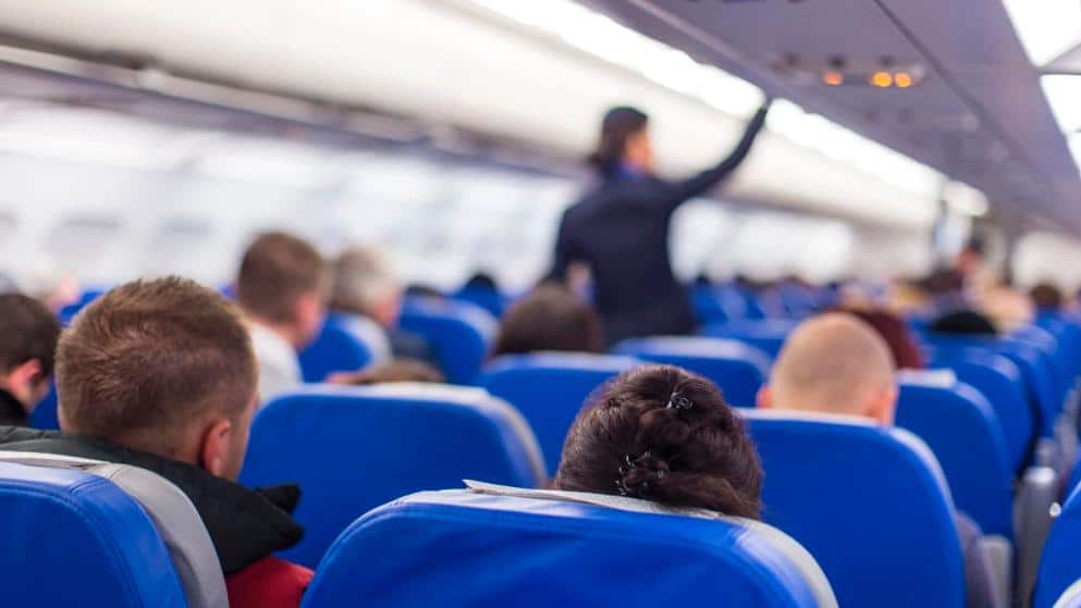 Общество: Наглые уловки авиакомпаний и туристических фирм: смогут ли путешественники вернуть свои деньги?