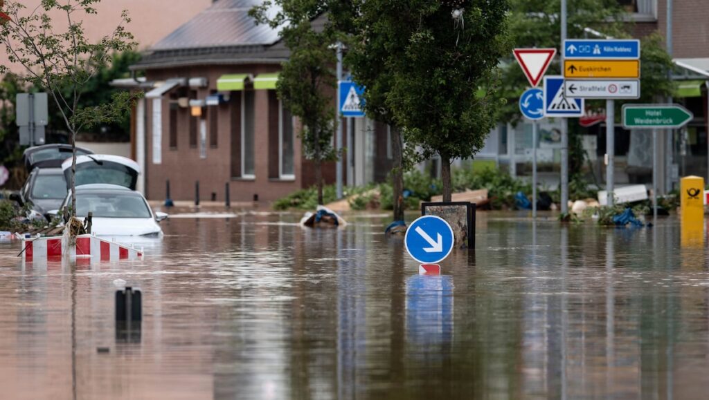 Погода: Проливные дожди и град: Германии грозит новое наводнение