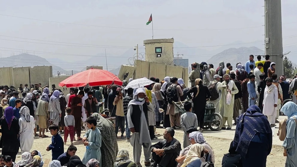 Политика: Немецкие города готовы принимать афганских беженцев