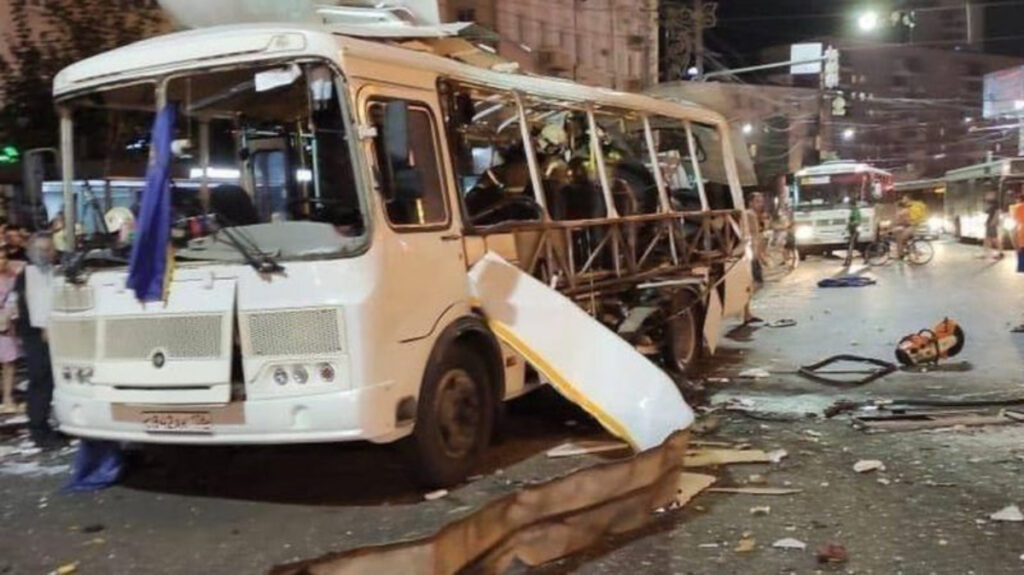 Происшествия: В Воронеже взорвался автобус – много пострадавших (+видео взрыва)