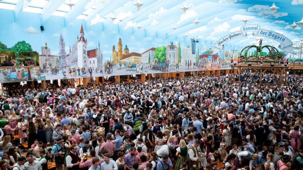 Общество: Директор фестиваля уверен, что Октоберфест состоится в 2022 году