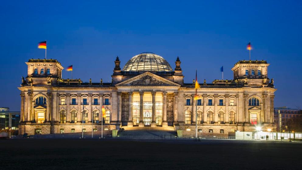 Политика: Новый бундестаг станет вторым по величине парламентом в мире
