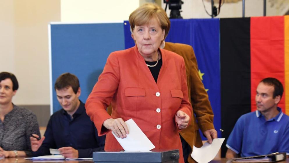 Политика: Выборы уже в это воскресенье: Меркель не собирается идти на избирательный участок