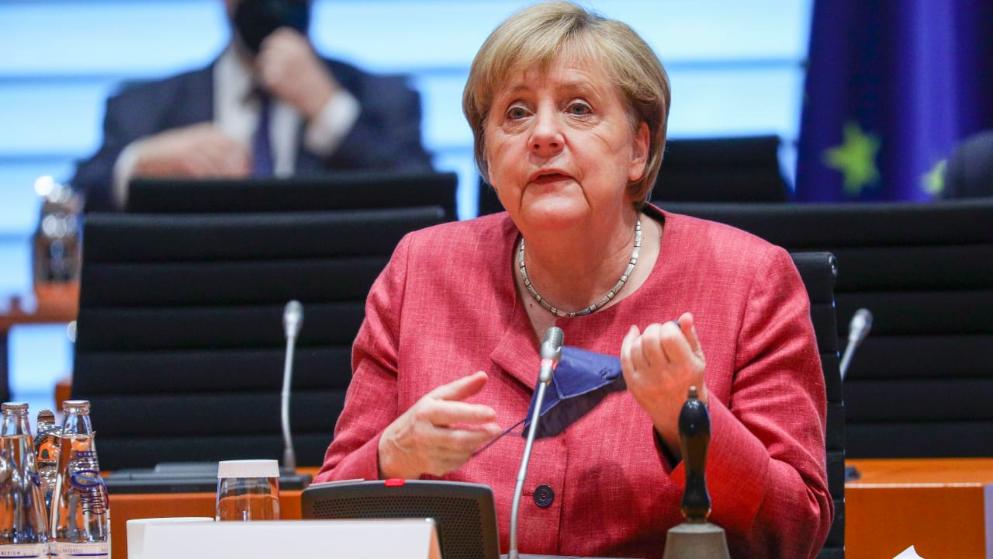 Политика: Меркель может не поддержать свою партию на выборах: за кого она проголосует?