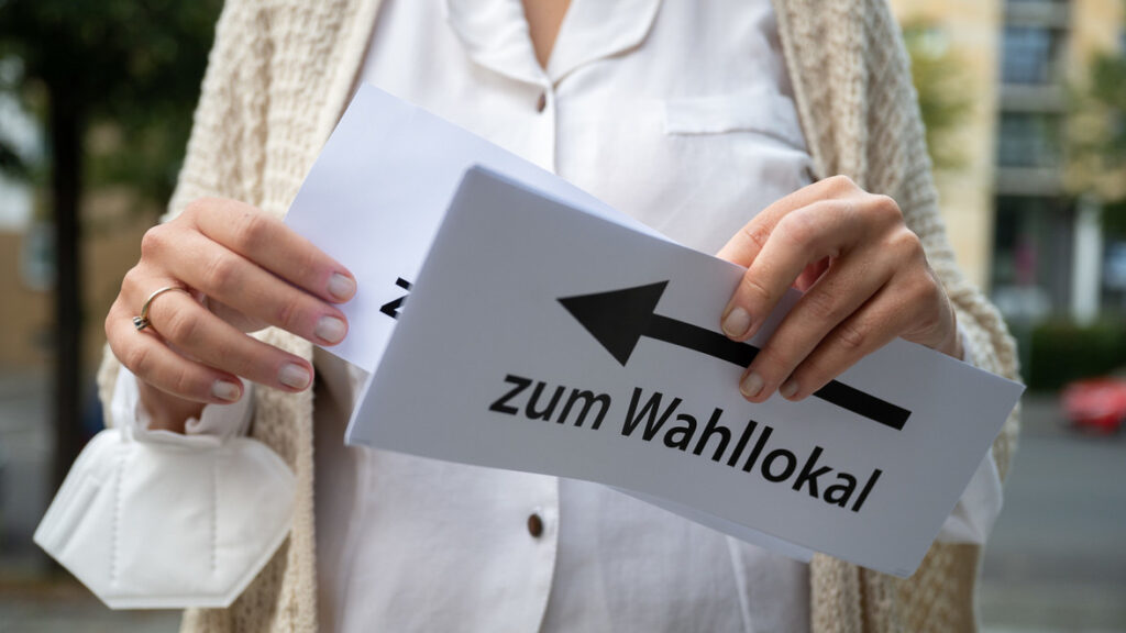 Общество: Выборы в Германии: сегодня день принятия решения