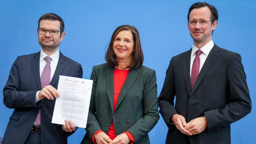 Политика: Новое правительство издало запрет на введение локдауна в Германии