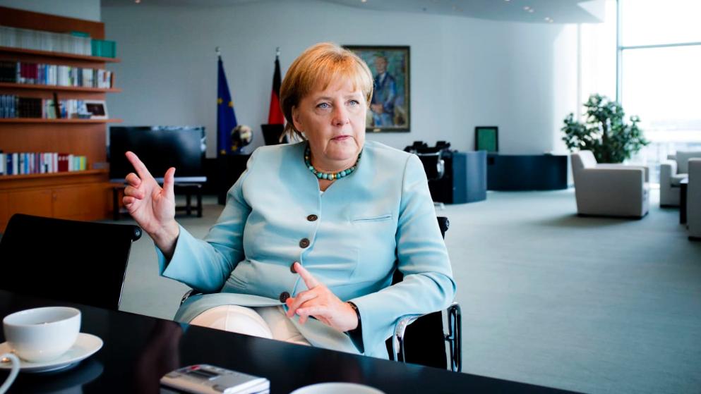 Политика: После выхода на пенсию у Меркель будет 9 работников: зачем ей такой большой штат?
