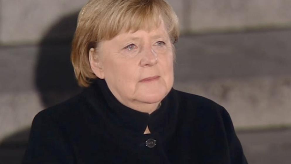 Происшествия: Прощальная церемония: Меркель сдерживала слезы
