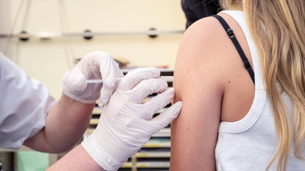 Общество: Германия сделала щедрое пожертвование: теперь в стране не хватает вакцины