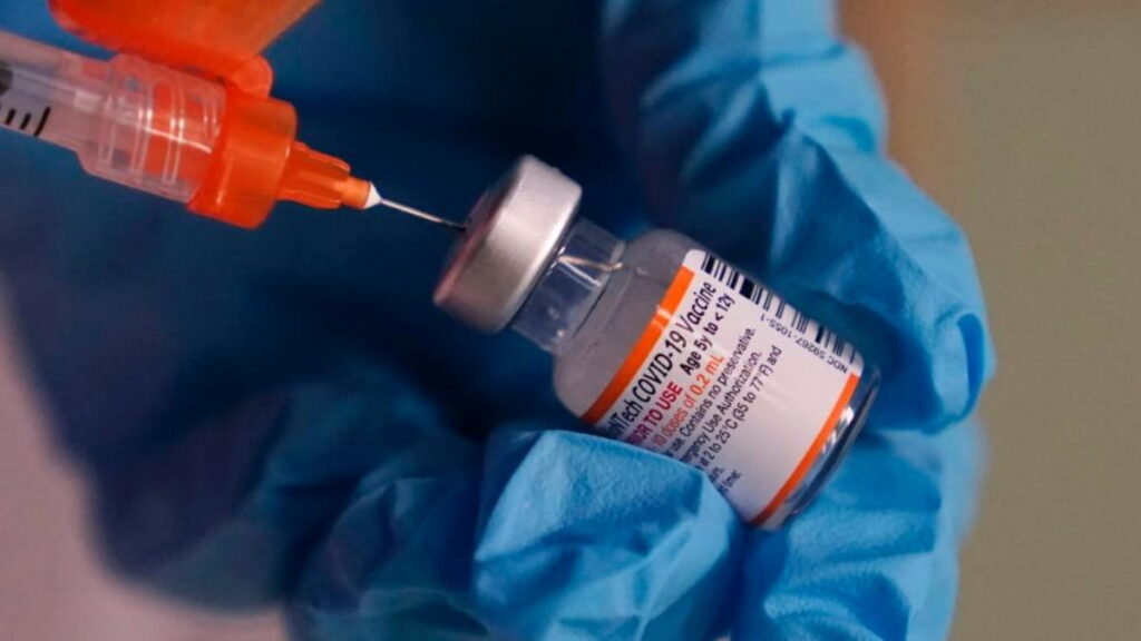 Общество: Первая в мире вакцина от штамма «Омикрон» должна появиться уже в марте этого года, подробности