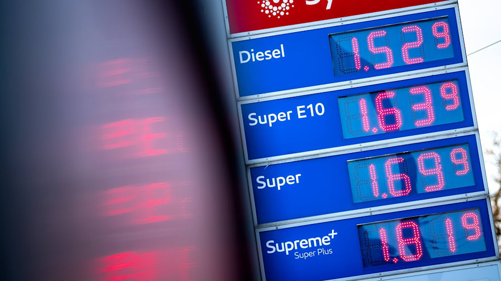 Деньги: Из-за цен на топливо: уровень инфляции вырос до 5,2%